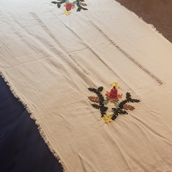 Vintage Christmas Table-Runner - Picture 6 of 8